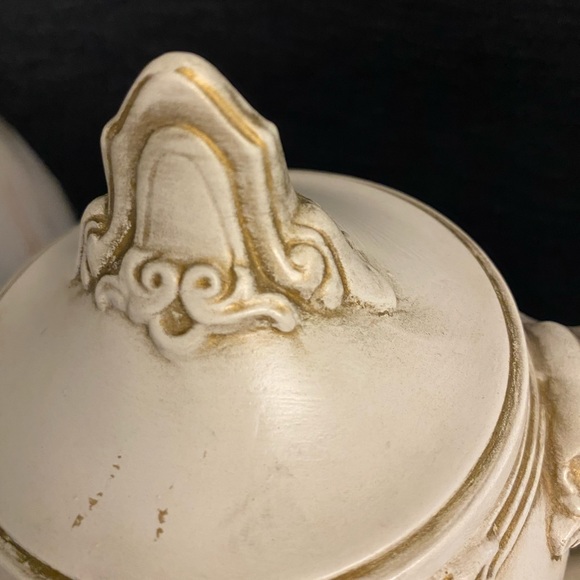 Beautiful vintage tall tea pitcher made by “Holland Mold”. - Picture 4 of 8